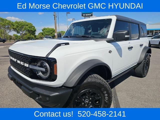 2022 Ford Bronco Wildtrak 4 Door Advanced 4x4 in Oxford White — front three-quarter view
